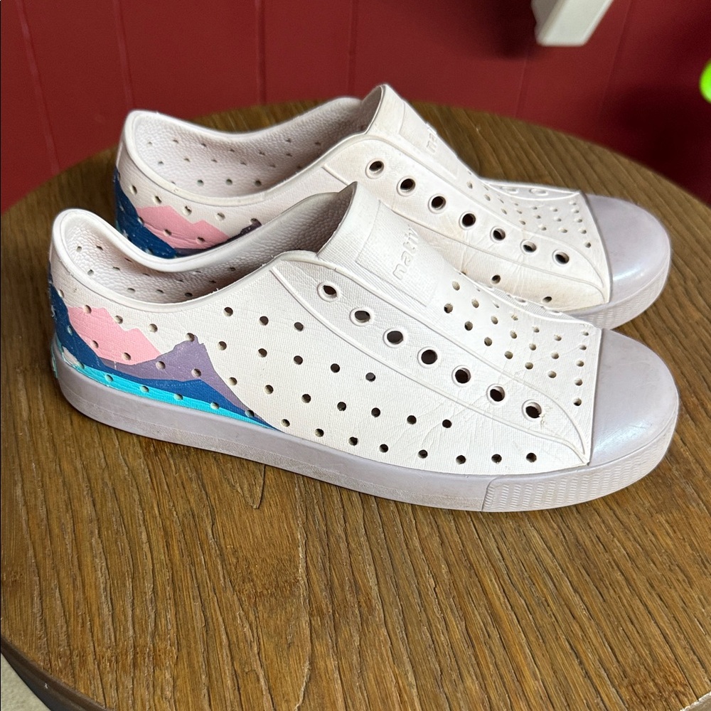 Native Kids Perforated shoes - cream with Multicolor Accents